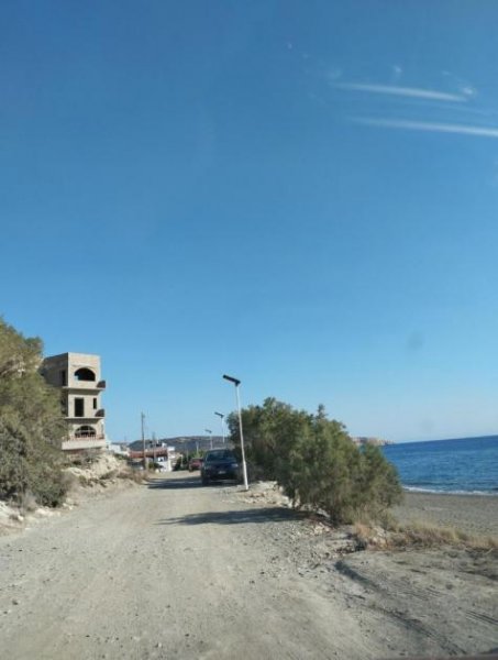 Kalamaki Kreta, Kalamaki: Unfertiges Gebäude direkt am Meer zu verkaufen Haus kaufen